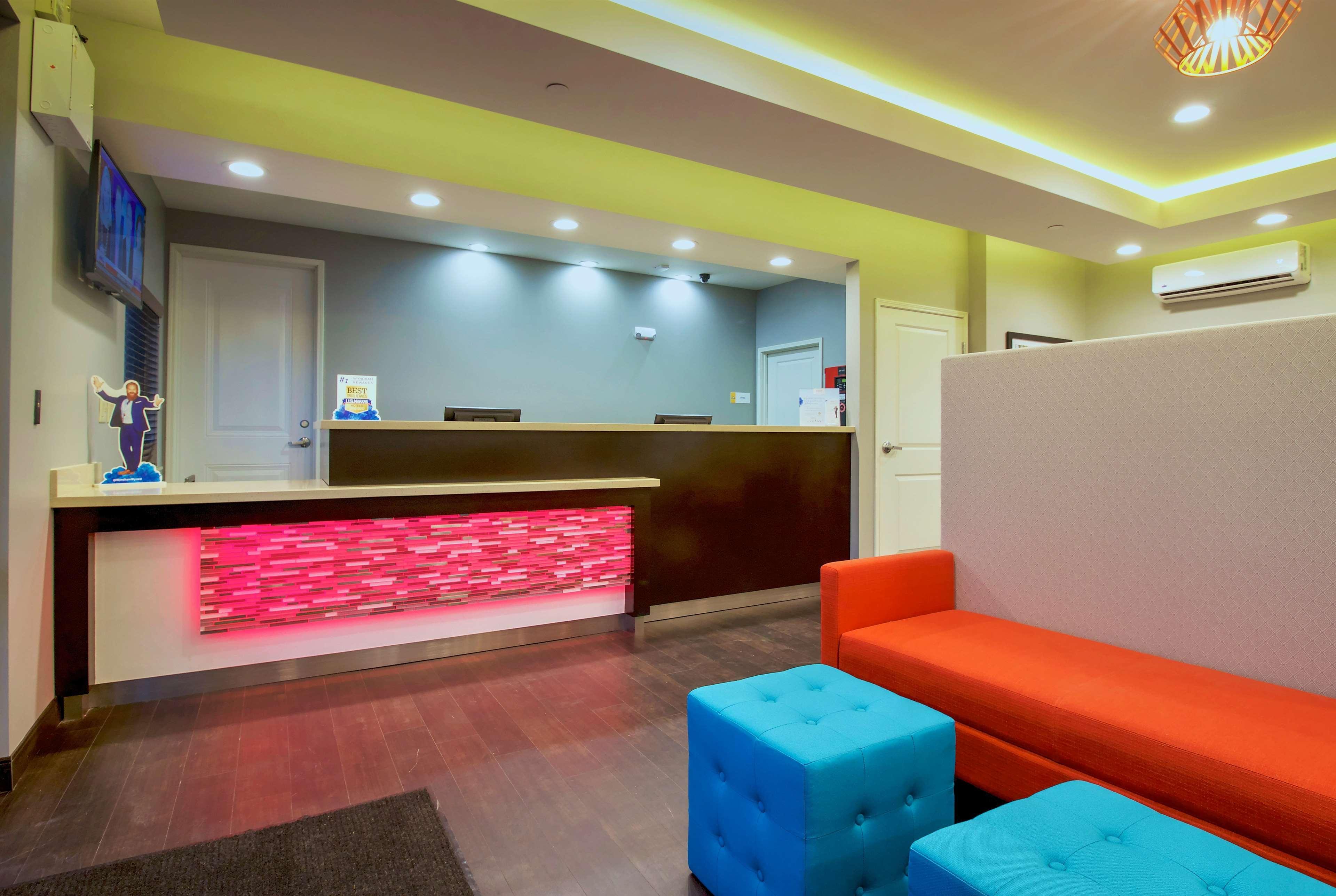 Days Inn & Suites By Wyndham Port Arthur Εξωτερικό φωτογραφία