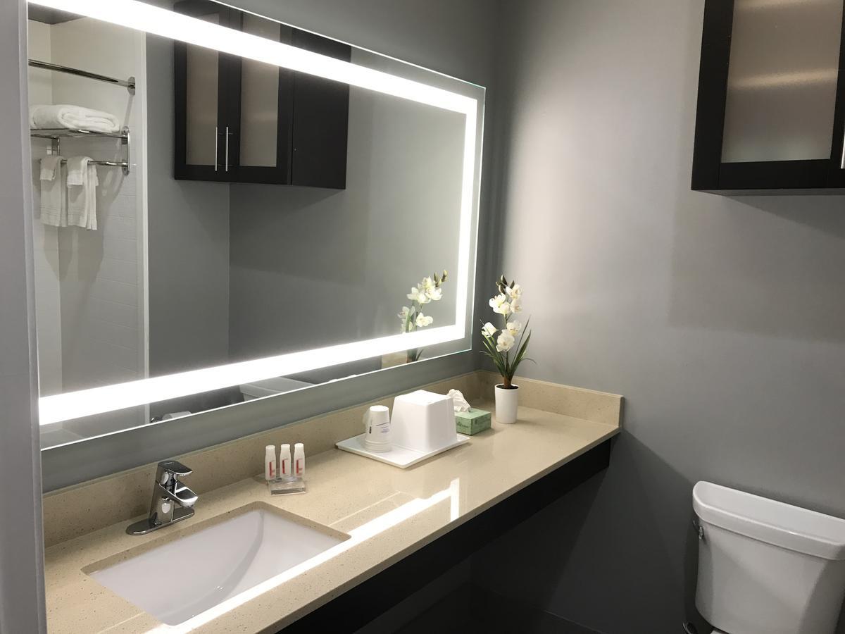 Days Inn & Suites By Wyndham Port Arthur Εξωτερικό φωτογραφία