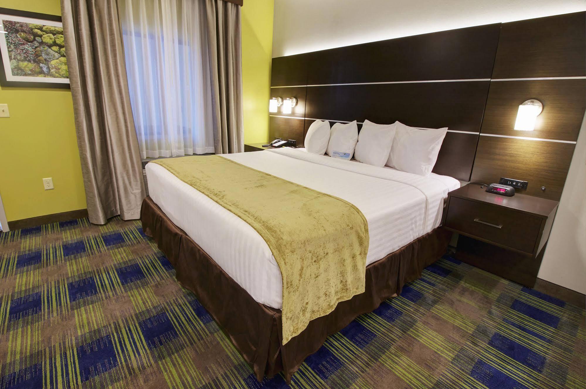 Days Inn & Suites By Wyndham Port Arthur Εξωτερικό φωτογραφία