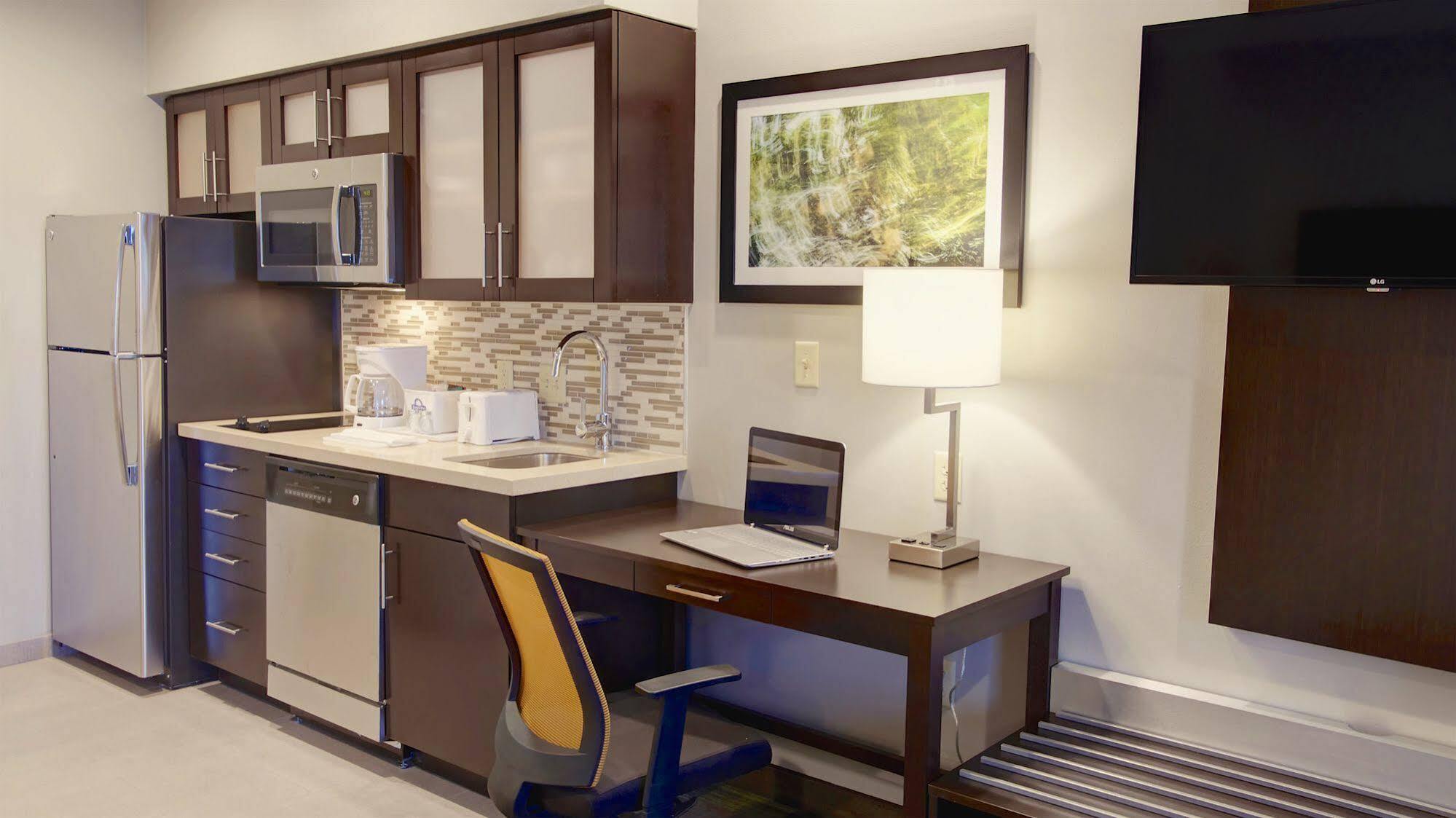 Days Inn & Suites By Wyndham Port Arthur Εξωτερικό φωτογραφία